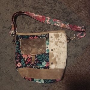 Myra Bag